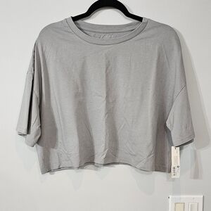 Colsie Gray Boxy Crop Tee